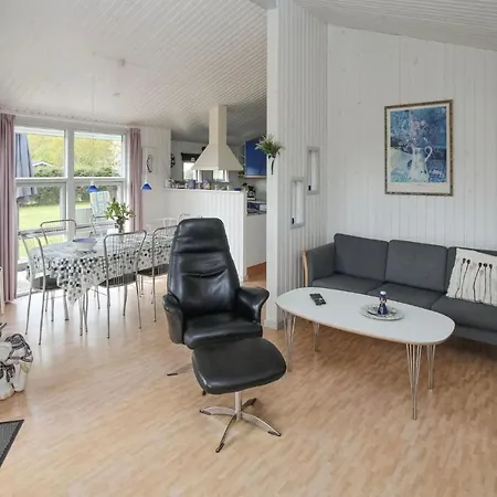 2 Bedroom Lovely In Samso Vakantiehuis Samsø