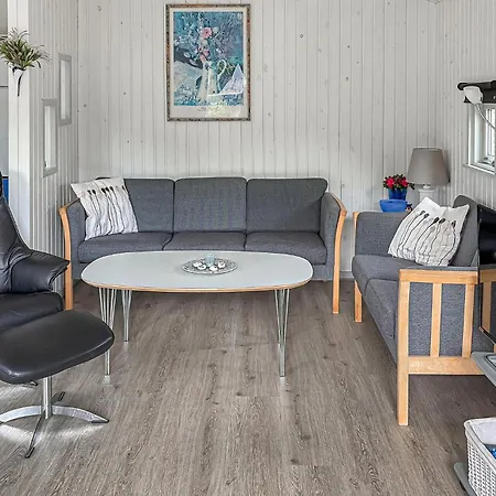 Feriehus Gorgeous In With House Sea View
