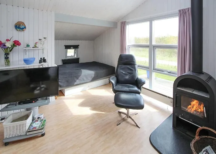 Casa de Férias 2 Bedroom Lovely In Samsø
