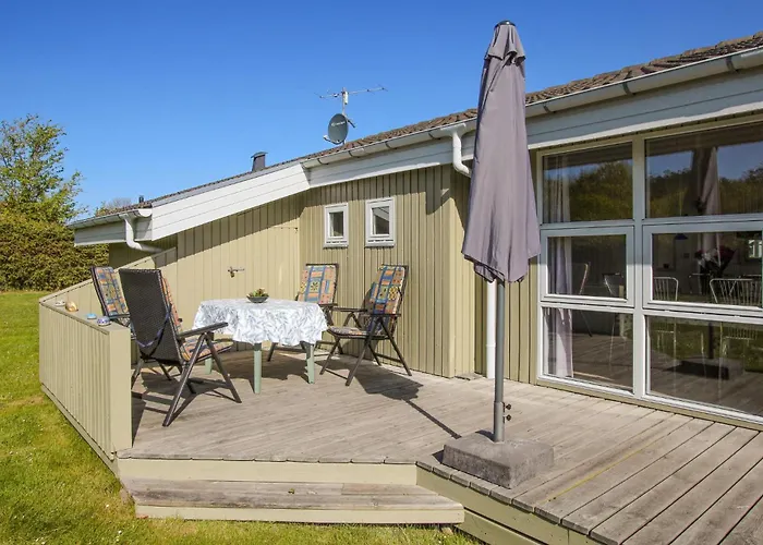 Casa de Férias 2 Bedroom Lovely In Samsø